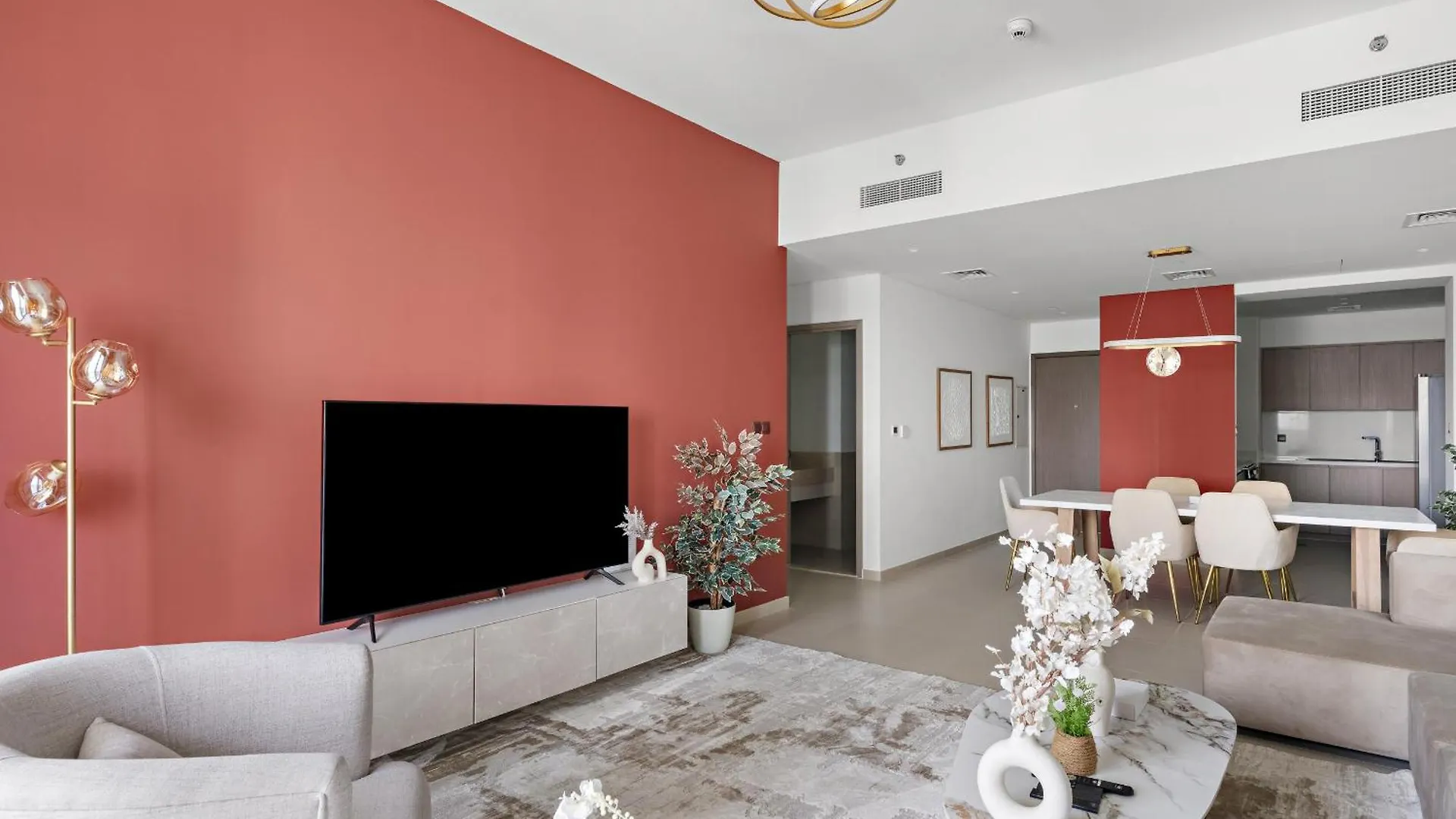 Vibrant 3Bdr Plus 1 Guest Room In Downtown With Burj Khalifa View Dubai Apartment