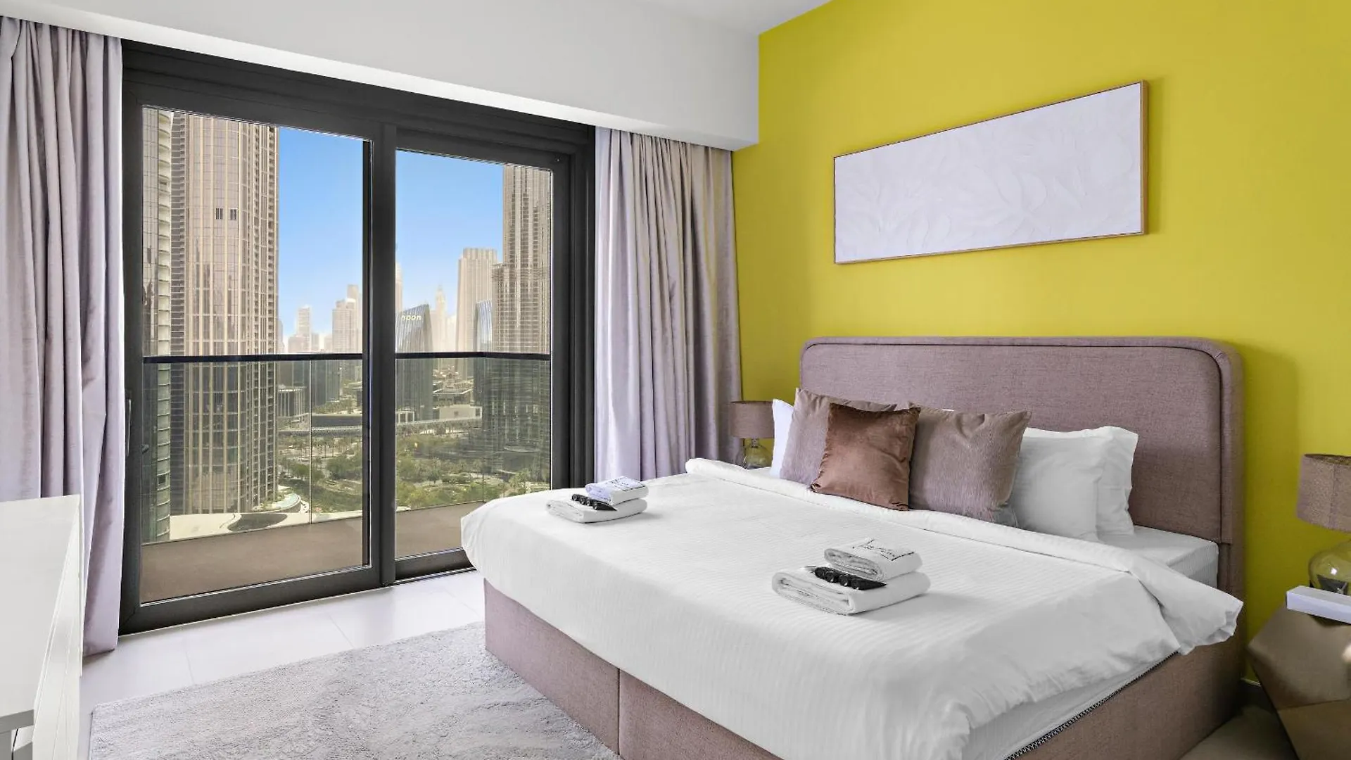 Apartment Vibrant 3Bdr Plus 1 Guest Room In Downtown With Burj Khalifa View Dubai United Arab Emirates