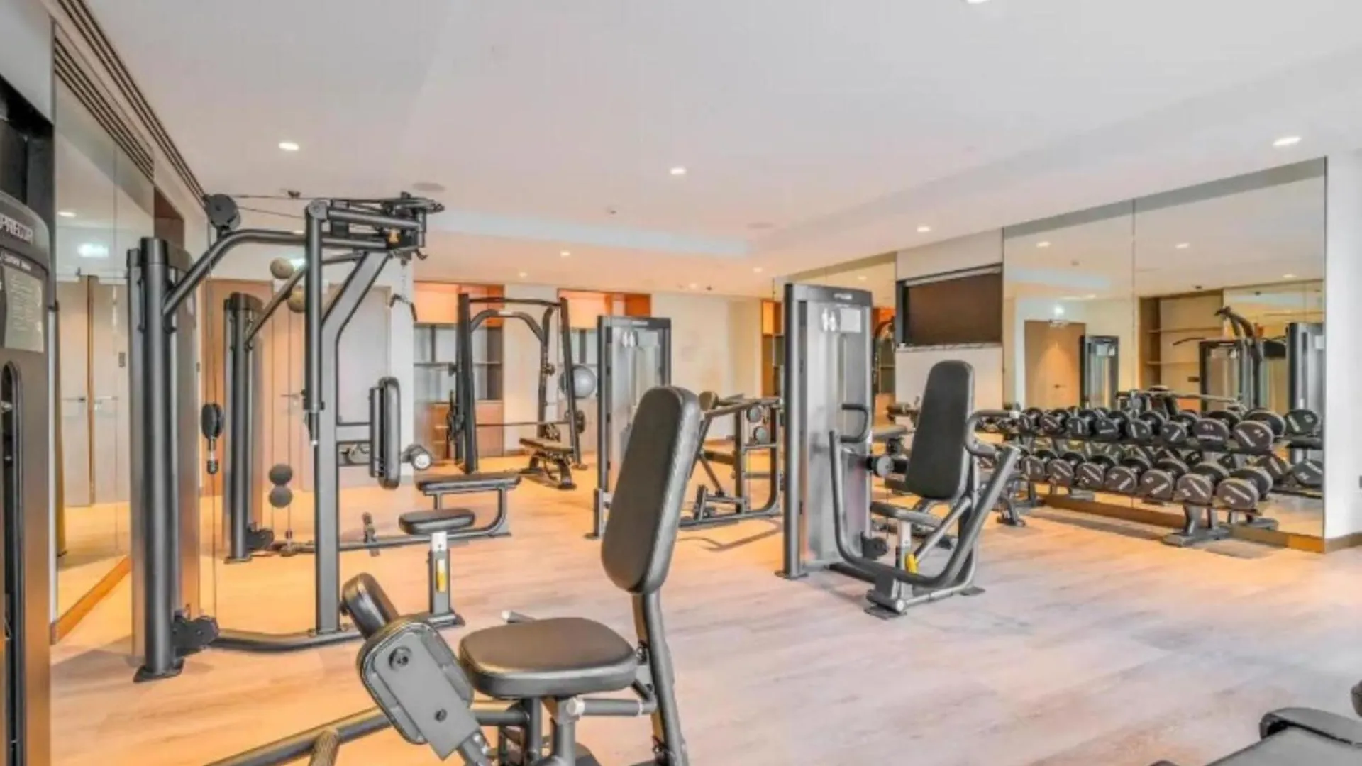 Vibrant 3Bdr Plus 1 Guest Room In Downtown With Burj Khalifa View Dubai